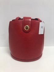 LOUIS VUITTON, CLUNY RED EPI SHOULDER BAG WITH RED LEATHER. ITEM TO INCLUDE  WITH AN ESTIMATED SIZE OF 26*30*17CM (ITEM INCLUDES A CERTIFICATE OF AUTHENTICITY) AAX6682