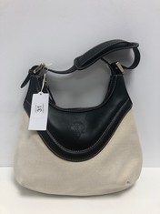 GUCCI, HYSTERIA CREST HOBO IVORY/BLACK CANVAS SHOULDER BAG WITH BLACK LEATHER. ITEM TO INCLUDE DUSTBAG WITH AN ESTIMATED SIZE OF 31*25*8CM (ITEM INCLUDES A CERTIFICATE OF AUTHENTICITY) AAX8395