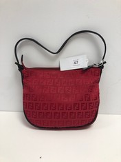 FENDI, SMALL ZIP HOBO RED/DARK BROWN ZUCCA CANVAS SHOULDER BAG WITH DARK BROWN LEATHER. ITEM TO INCLUDE  WITH AN ESTIMATED SIZE OF 21*18*3CM (ITEM INCLUDES A CERTIFICATE OF AUTHENTICITY) AAX7241