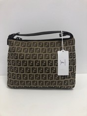 FENDI, SMALL ZIP HANDBAG BEIGE/DARK BROWN ZUCCHINO CANVAS HANDBAG WITH DARK BROWN LEATHER. ITEM TO INCLUDE  WITH AN ESTIMATED SIZE OF 23*17*10CM (ITEM INCLUDES A CERTIFICATE OF AUTHENTICITY) AAX9885