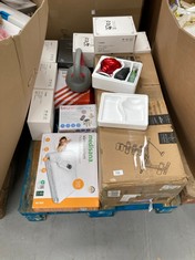 PALLET OF ASSORTED EXERCISE ARTICLES INCLUDING DIGITAL TENS/EMS DEVICE WITH HEAT FUNCTION BEURER .