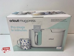 CRICUT HEAT PRESS FOR MUGS WITH ACCESSORIES RRP: £179 (SEALED)