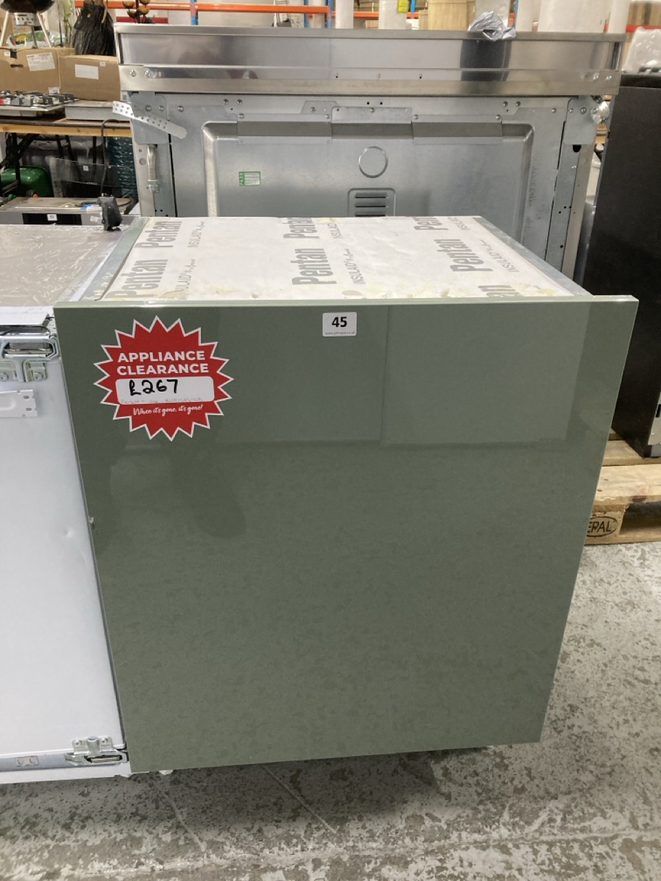 John Pye Auctions BOSCH UNDERCOUNTER SINGLE FRIDGE MODEL KUR15A50GB