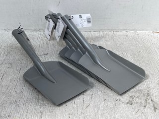 5 X SMALL METAL SHOVELS IN GREY: LOCATION - H13