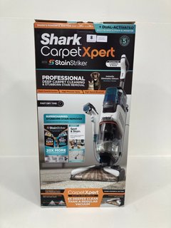 SHARK CARPET EXPERT DEEP CARPET CLEANER WITH BUILT-IN STAINSTRIKER - RRP: £299.99: LOCATION - FRONT BOOTH