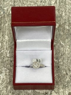 LADIES 9CT WHITE GOLD 0.25CT ROUND PAVE DIAMOND RING SIZE I RRP £780: LOCATION - H9