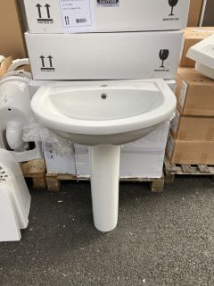 (COLLECTION ONLY) 560 X 480MM 1TH CERAMIC BASIN WITH FULL PEDESTAL - RRP £375: LOCATION - B5