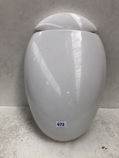 DESIGNER EGG SHAPED TOILET SEAT - RRP £189: LOCATION - R2