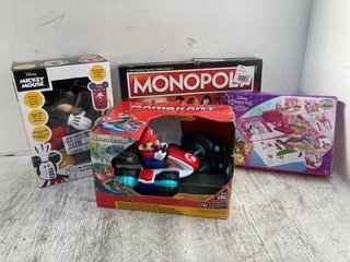 4 X ASSORTED TOYS/GAMES TO INCLUDE NETFLIX STRANGER THINGS MONOPOLY: LOCATION - C17