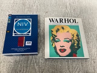 NIV STUDY BIBLE FULLY REVISED EDITION LARGE PRINT BOOK TO ALSO INCLUDE WARHOL THE MASTERWORKS BOOK: LOCATION - WA8