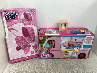 4 X ASSORTED CHILDRENS TOYS TO INCLUDE BARBIE DREAM CAMPER: LOCATION - A7