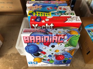QTY OF ASSORTED GAMES TO INCLUDE INLINE (CONNECT FOUR) & BINGO: LOCATION - AR9