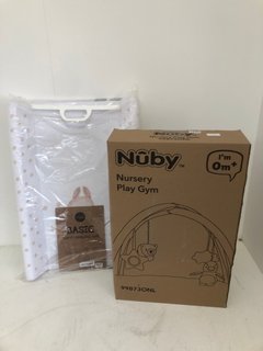 2 X ITEMS TO INCLUDE BABY CHANGING MAT & NUBY NURSERY PLAY GYM: LOCATION - BR1