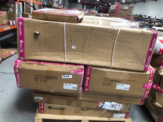 PALLET OF ASSORTED INCOMPLETE ITEMS TO INCLUDE RATTAN GARDEN FURNITURE ITEMS & WHITE GARDEN GAZEBO: LOCATION - A4 (KERBSIDE PALLET DELIVERY)