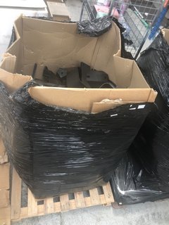 PALLET OF ASSORTED MONITOR SCREEN BASES IN BLACK: LOCATION - B6 (KERBSIDE PALLET DELIVERY)