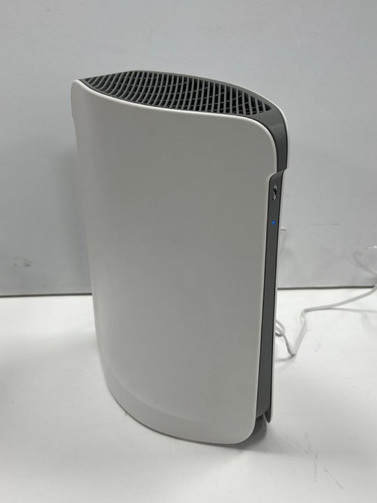 John Pye Auctions X3 ADTRAN 854V6 WIFI ROUTERS IN WHITE MODEL NO