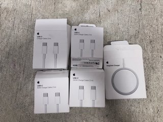 5 X ASSORTED ITEMS TO INCLUDE APPLE USB-C 2M CHARGE CABLE: LOCATION - B20