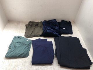 QTY OF ASSORTED WOMENS CLOTHING TO INCLUDE KIM & CO HIGH WAISTED LOOSE FIT CROPPED TROUSERS IN NAVY SIZE: 3XL: LOCATION - A4