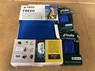2 X CRUFTS SELF COOLING DOG MATS IN BLUE TO INCLUDE CROCI FRESH LARGE DOG COOLING MAT: LOCATION - D4