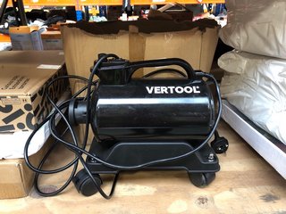 QTY OF ASSORTED ITEMS TO INCLUDE VERTOOL CAR DRYER: LOCATION - D12