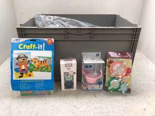 QTY OF ASSORTED BABY ITEMS TO INCLUDE BAKER ROSS CRAFT-IT ACTIVITY: LOCATION - D1