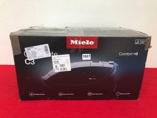 MIELE COMFORT COMPLETE C3 CYLINDER VACUUM CLEANER - RRP £319: LOCATION - AR1