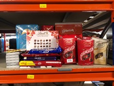 QTY OF ITEMS TO INCLUDE LINDT LINDOR MILK CORNET, 200G SOME ITEMS MAY BE BEST BEFORE : LOCATION - A RACK