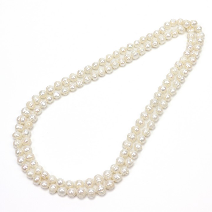 Natural White Freshwater Pearl AAA Necklace 9-10 mm, 122cm, 139g (VAT Only Payable on Buyers Premium)