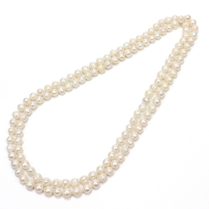 Natural White Freshwater Pearl AAA Necklace 9-10 mm, 122cm, 130.7g (VAT Only Payable on Buyers Premium)