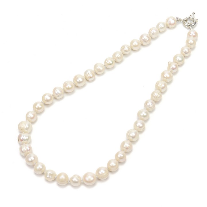 Copper Clasp White Freshwater Pearl AA Necklace 8-9mm, 46cm, 40g (VAT Only Payable on Buyers Premium)