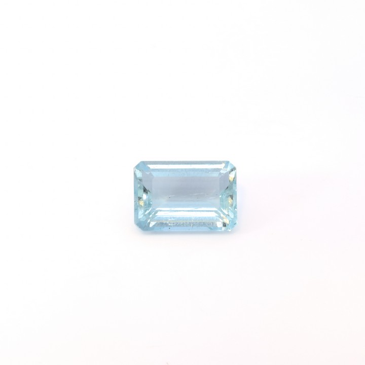 3.34ct Aquamarine Emerald-cut Gemstone.  Auction Guide: £150-£200 (VAT Only Payable on Buyers Premium)