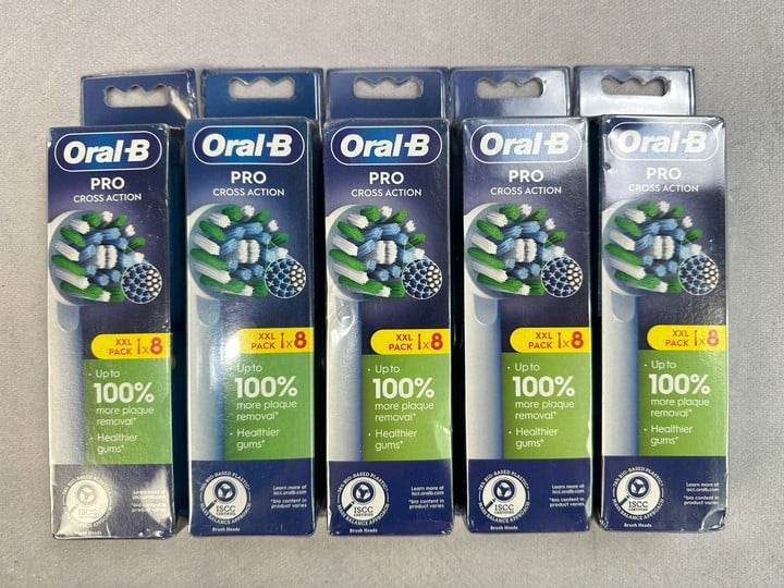 Oral-B Pro Cross Action Replacement Heads, 5x 8 Packs (VAT ONLY PAYABLE ON BUYERS PREMIUM) (X735917/8)