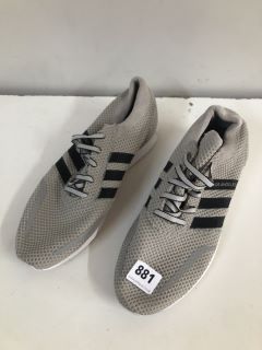 ADIDAS LOS ANGELES TRAINERS - SIZE: 10