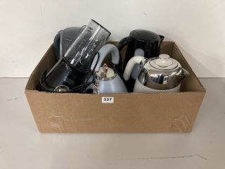 A BOX OF ASSORTED KETTLES