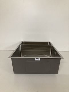 STAINLESS STEEL BOWL AND A HALF KITCHEN SINK