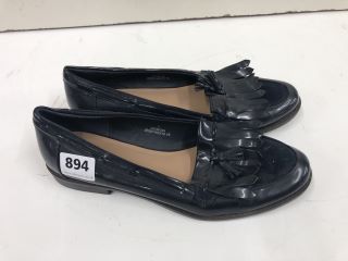 M&S COLLECTION SHOES SIZE: 7