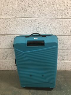 AMERICAN TOURISTER WHEELED SUITCASE IN LIGHT BLUE