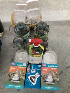 PET ACCESSORIES TO INCLUDE BASKING LAMPS AND BIRD FEEDERS