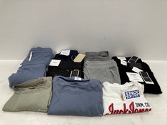 11 X JACK & JONES CLOTHING VARIOUS STYLES AND SIZES INCLUDING T-SHIRT SIZE M - LOCATION 37C.