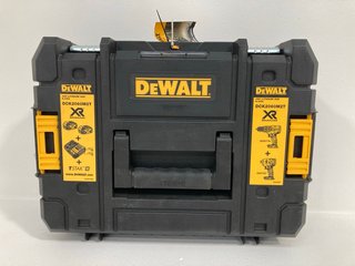 DEWALT DCK2060M2T 18V BRUSHLESS COMBI AND DRIVER TWIN KIT + 2X4.0AH BATTERIES - RRP £259.98: LOCATION - FRONT BOOTH