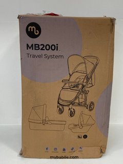 MY BABIIE MB200I 3 IN 1 TRAVEL SYSTEM WITH I-SIZE CAR SEAT IN BILLIE FAIERS OATMEAL - RRP £299.99: LOCATION - FRONT BOOTH