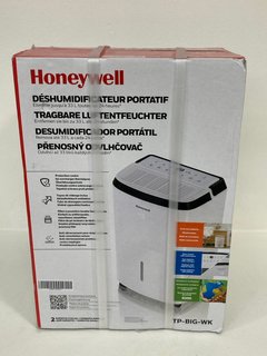 HONEYWELL 33L/DAY DEHUMIDIFIER TP-BIG-WK - RRP £199.90: LOCATION - FRONT BOOTH