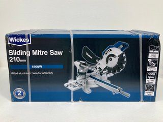 WICKES 210MM CORDED SLIDING COMPOUND MITRE SAW - 1800W - RRP £128: LOCATION - FRONT BOOTH