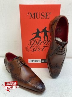 JEFFERY WEST MENS 'MUSE' J924 CAPONE SHOES IN TAN - SIZE UK 7 - RRP £195: LOCATION - BOOTH