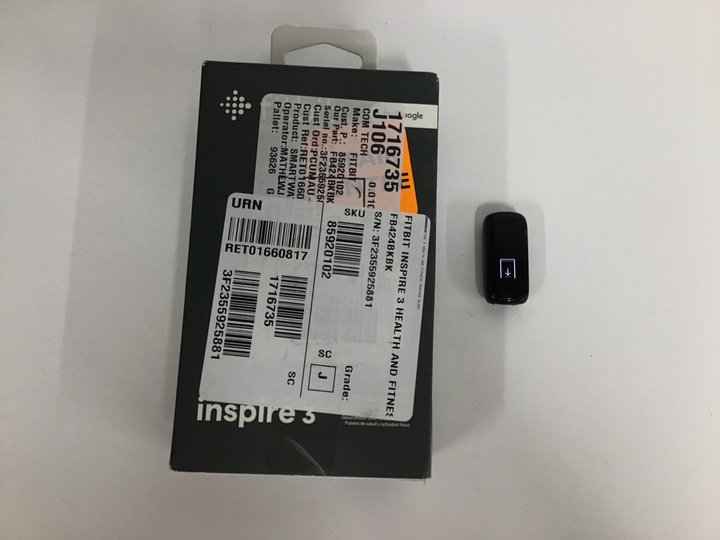 John Pye Auctions FITBIT LUXE HEALTH & FITNESS TRACKER IN SILVER/PINK
