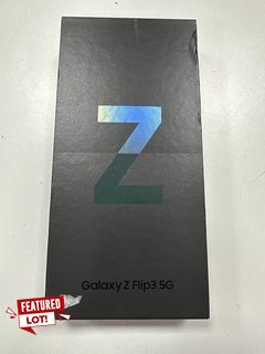 SAMSUNG GALAXY Z FLIP 3 5G 256GB SMARTPHONE IN PHANTOM BLACK: MODEL NO SM-F711B (WITH BOX & CHARGER CABLE) [JPTM116041]