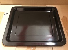 QTY OF ASSORTED ITEMS TO INCLUDE METAL OVEN TRAY. : LOCATION - C RACK
