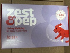 22 X ZEST & PEP LIFELONG WELLBEING TABLETS. 120 CHEWABLE SENIOR DOG TABLETS 10/2024. TOTAL RRP £328: LOCATION - D RACK