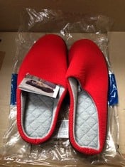 10 X ROCKDOVE LADIES HOUSE SLIPPER RED SIZE XL RRP £105: LOCATION - A  RACK