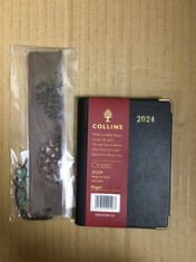 QTY OF ITEMS TO INCLUDE COLLINS DEBDEN COLLINS CLASSIC 2024 DIARY REGAL WEEK TO VIEW POCKET BUSINESS DIARY (WITH PEN) - BUSINESS PLANNER AND ORGANISER - JANUARY TO DECEMBER 2024 DIARY - WEEKLY - BLAC